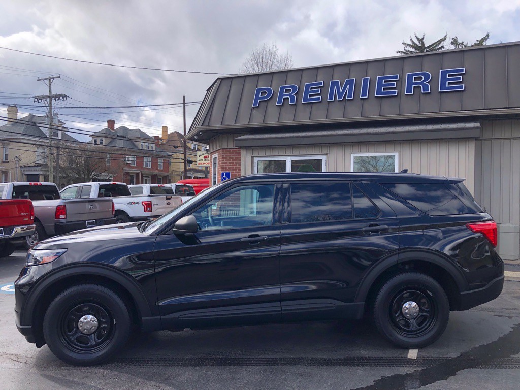 2020 Ford Explorer Image 2