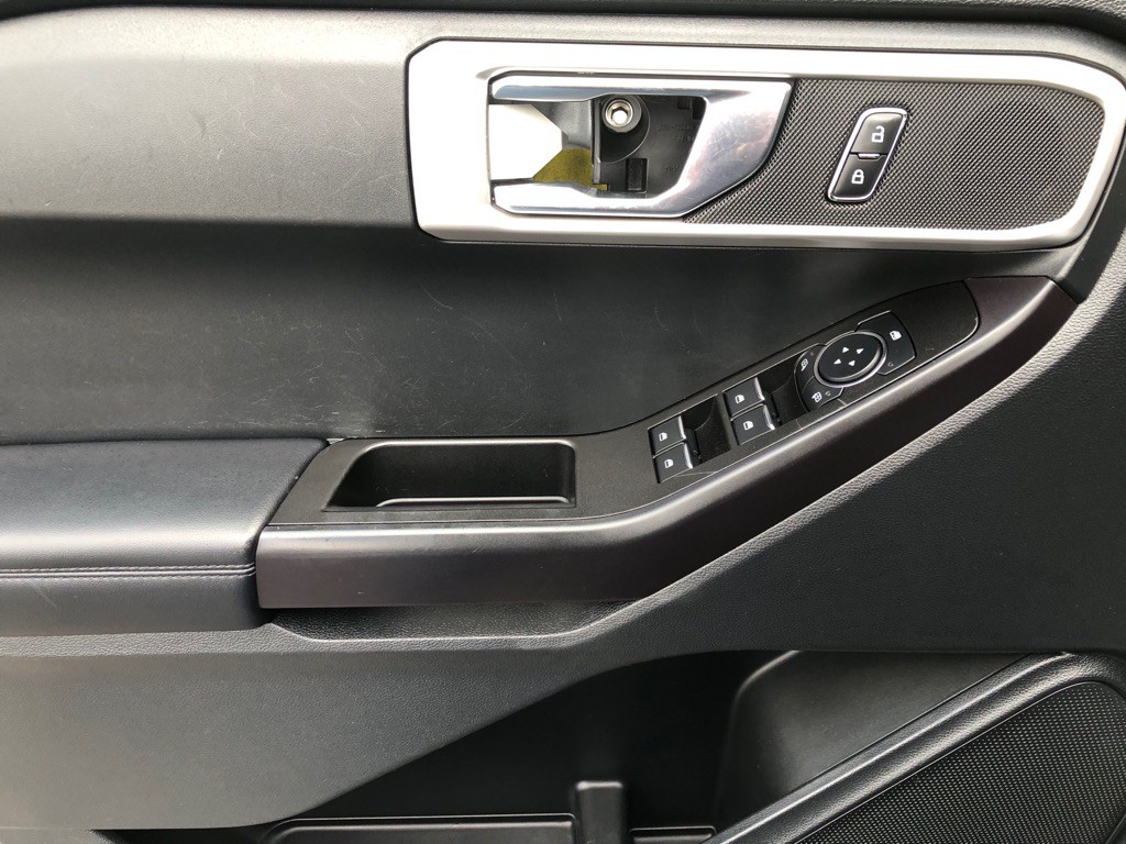 2020 Ford Explorer Image 18
