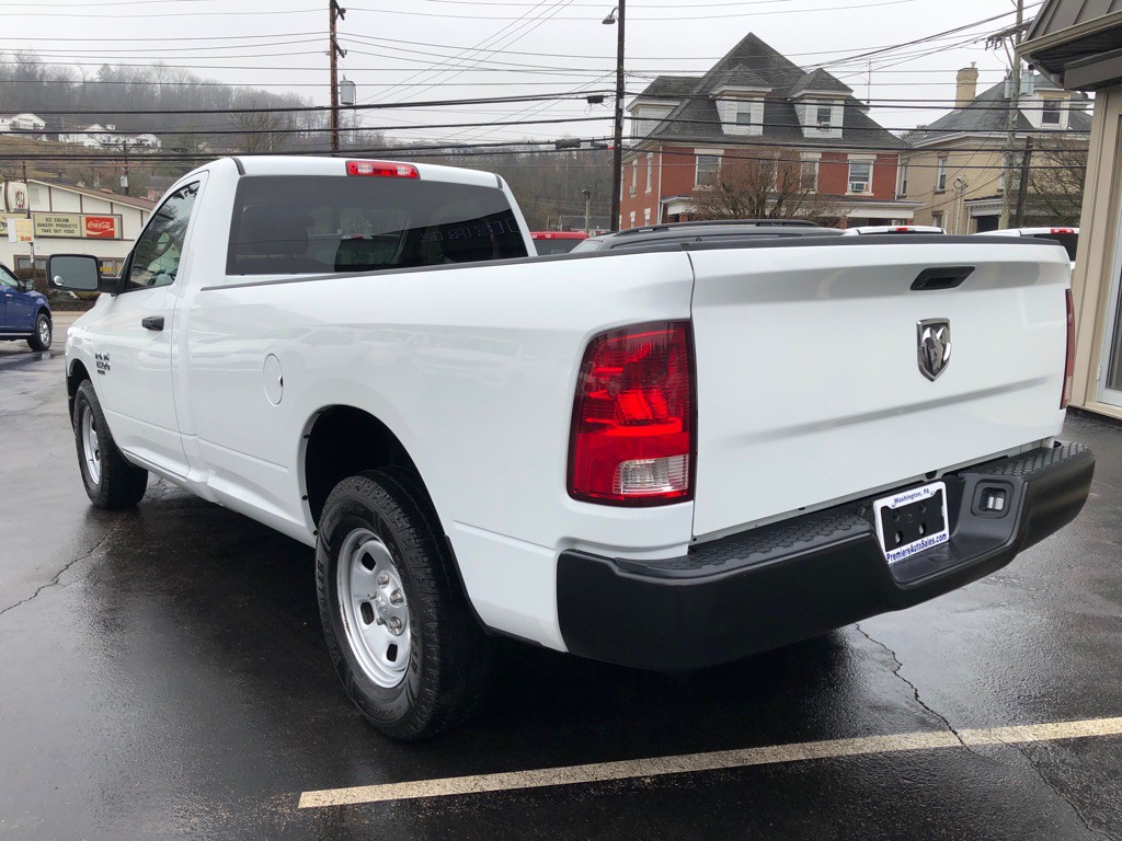 2022 RAM 1500 Image 3