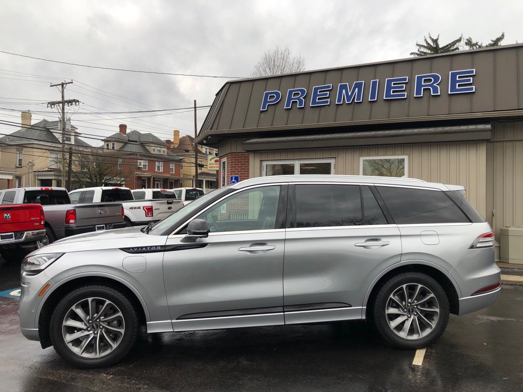 2020 Lincoln Aviator Image 2