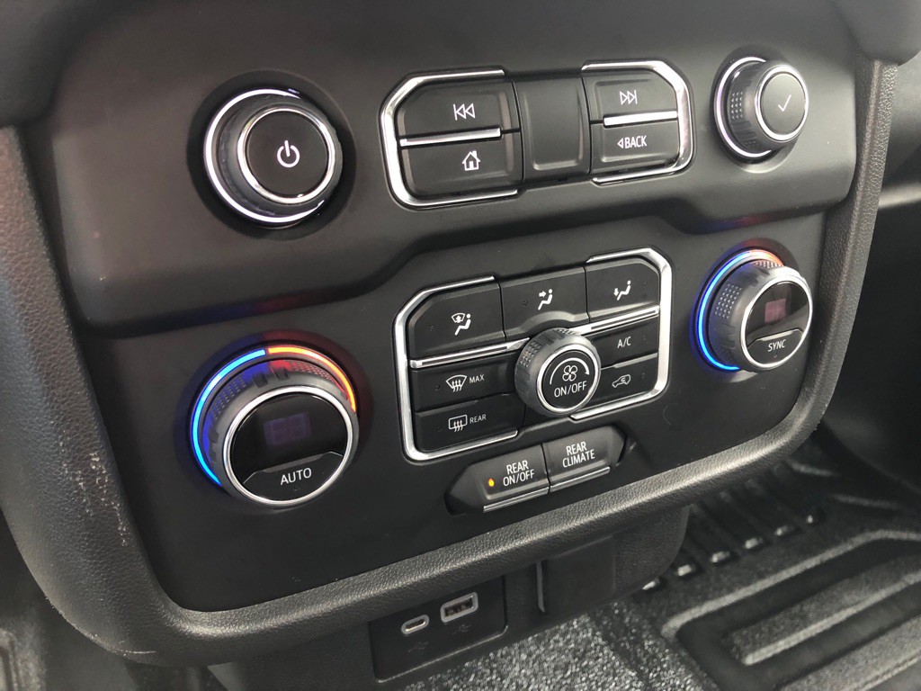 2021 Chevrolet Tahoe Image 28