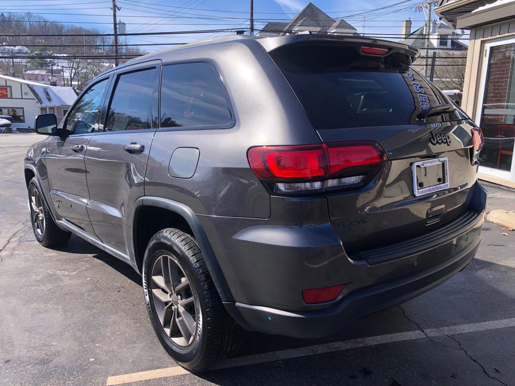 2016 Jeep Grand Cherokee Image 3