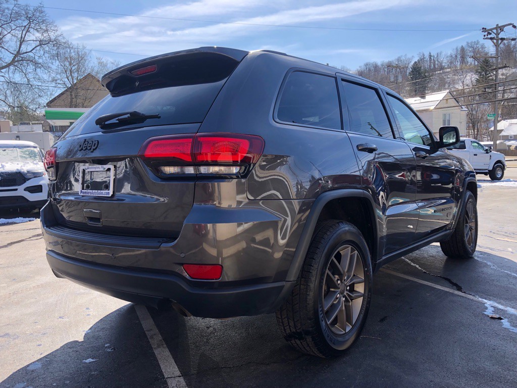 2016 Jeep Grand Cherokee Image 5