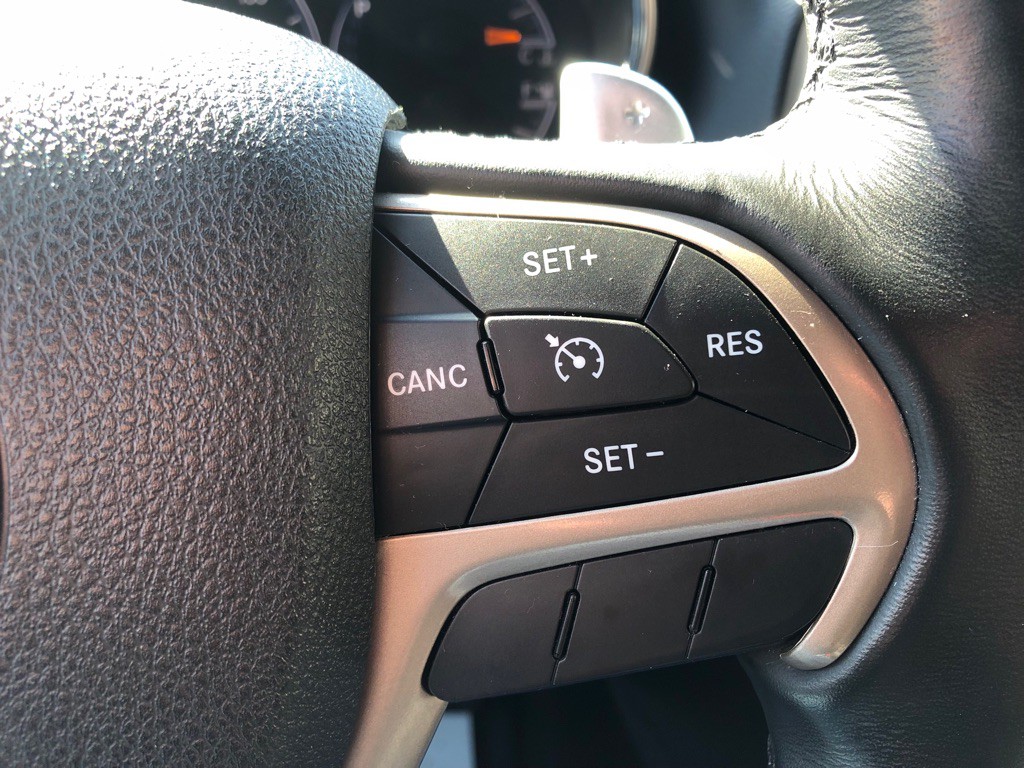 2016 Jeep Grand Cherokee Image 32