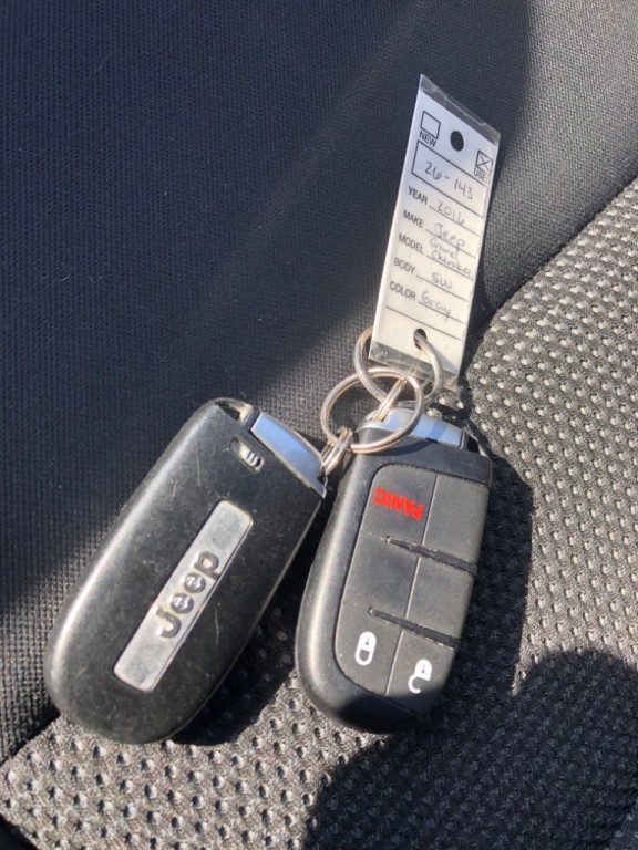 2016 Jeep Grand Cherokee Image 35