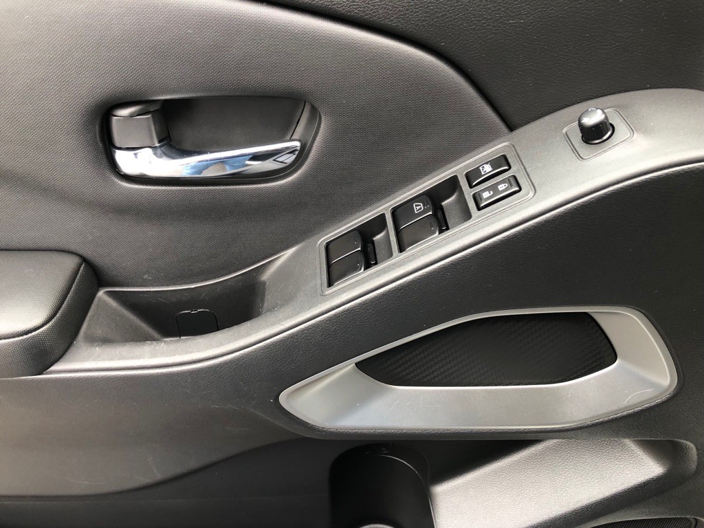 2022 Nissan Frontier Image 18