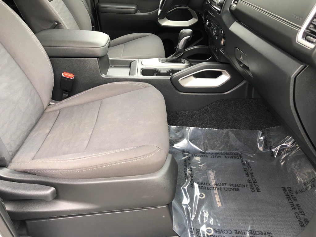 2022 Nissan Frontier Image 25