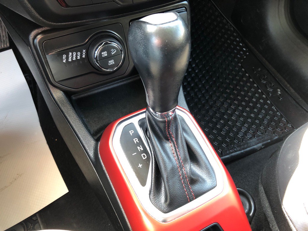 2020 Jeep Renegade Image 25