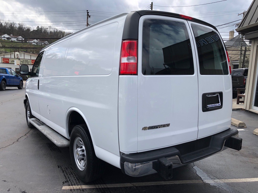 2024 Chevrolet Express Image 3