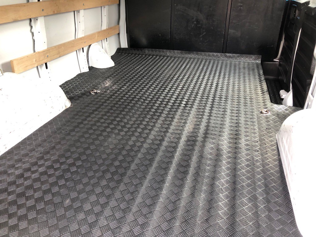 2024 Chevrolet Express Image 18