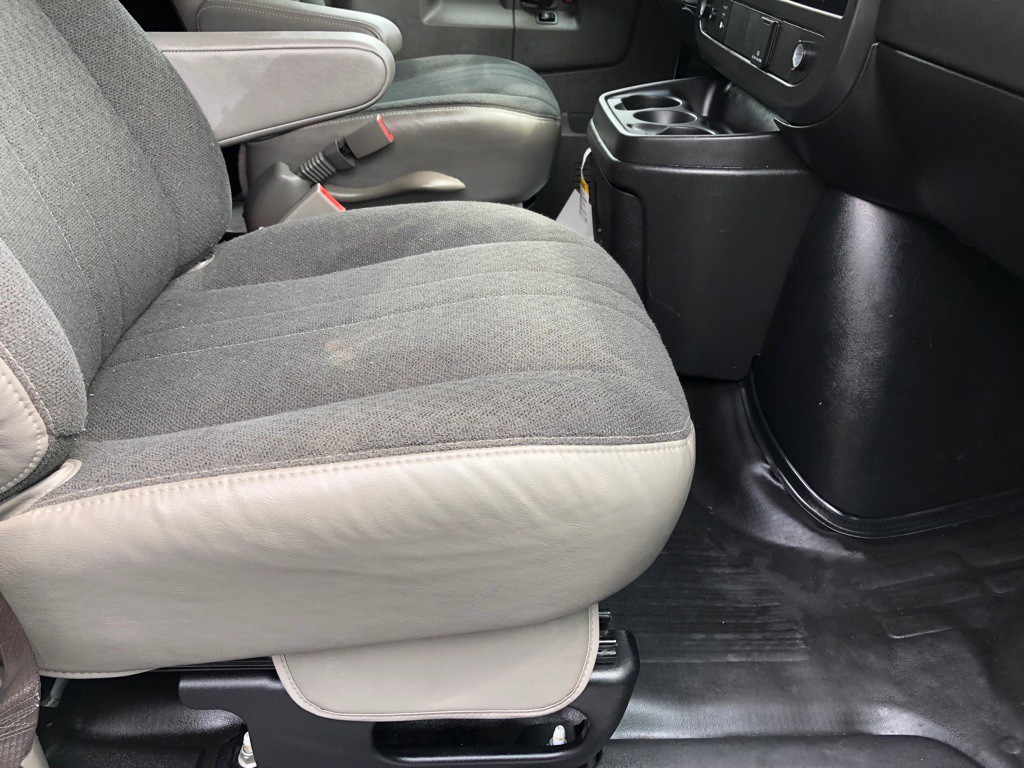 2024 Chevrolet Express Image 22