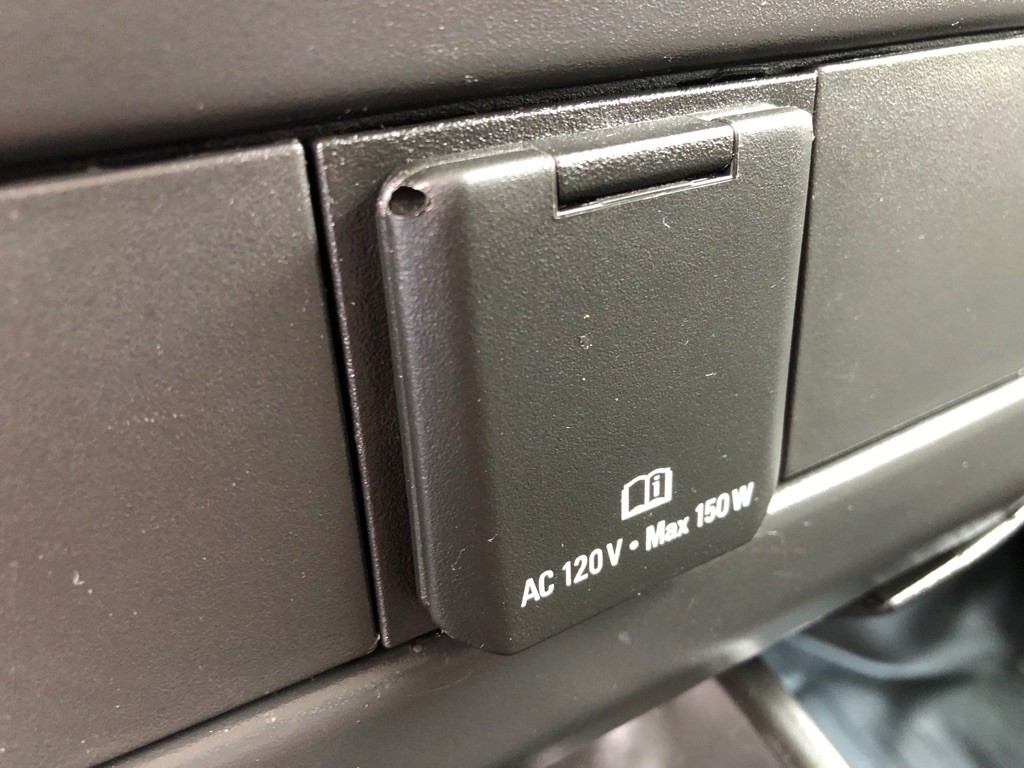 2024 Chevrolet Express Image 26