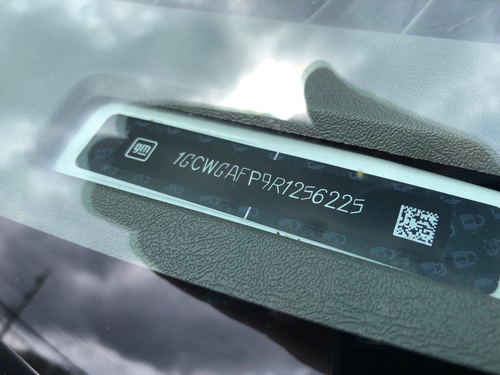 2024 Chevrolet Express Image 33