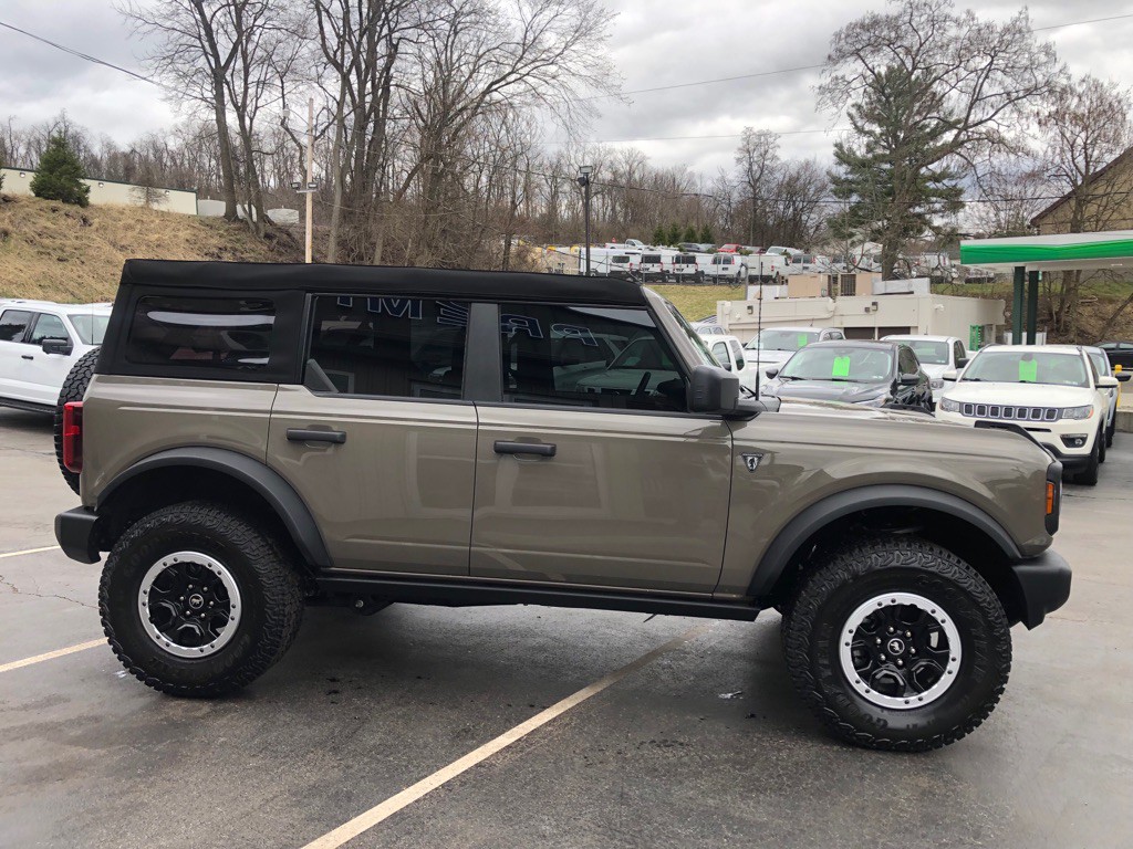 2025 Ford Bronco Image 6