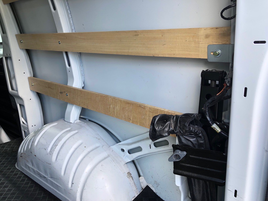 2024 GMC Savana Image 22