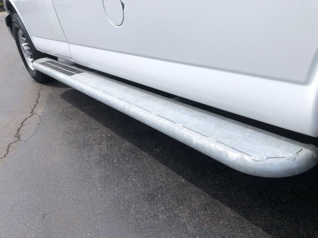 2024 GMC Savana Image 13