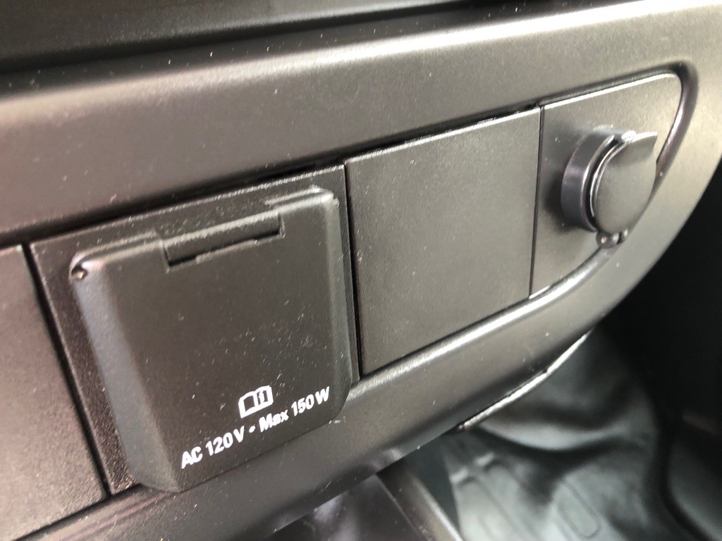 2024 GMC Savana Image 29