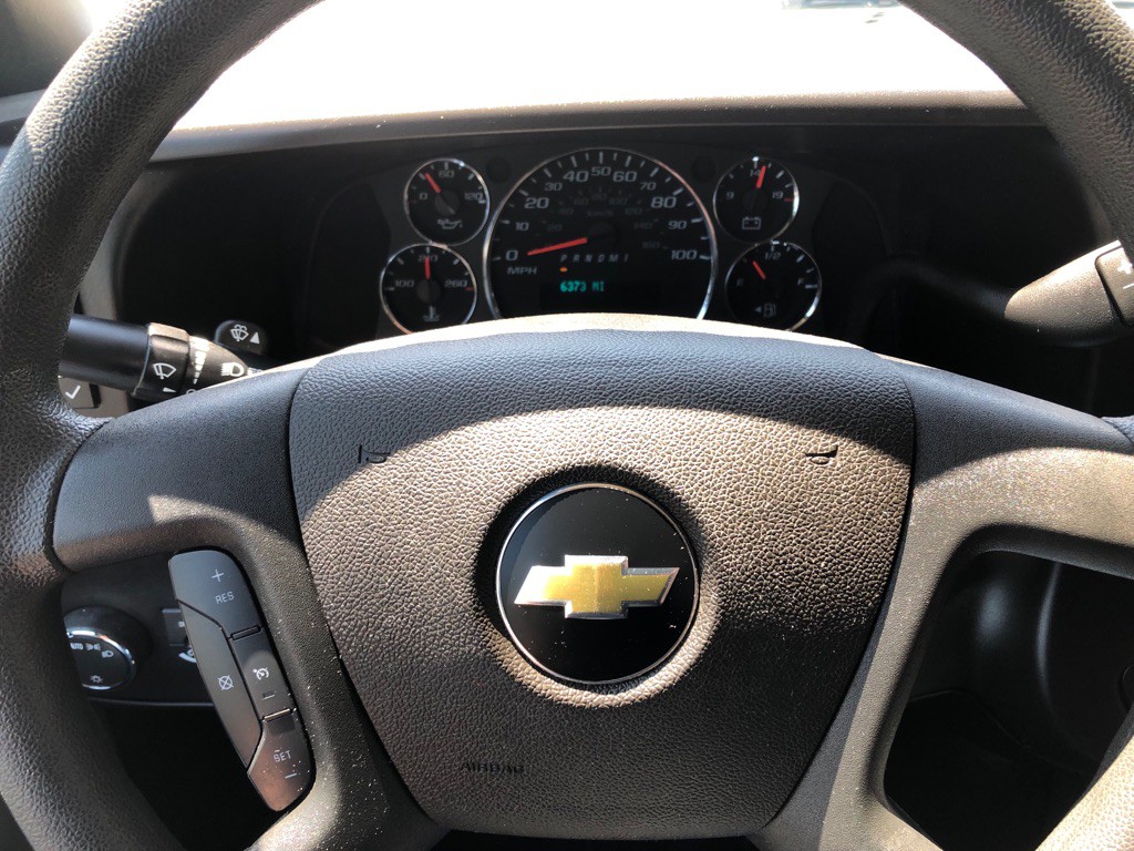 2024 Chevrolet Express Image 30