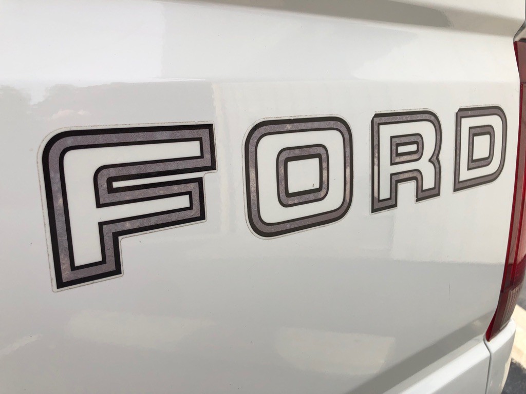 1996 Ford F-250 Image 25