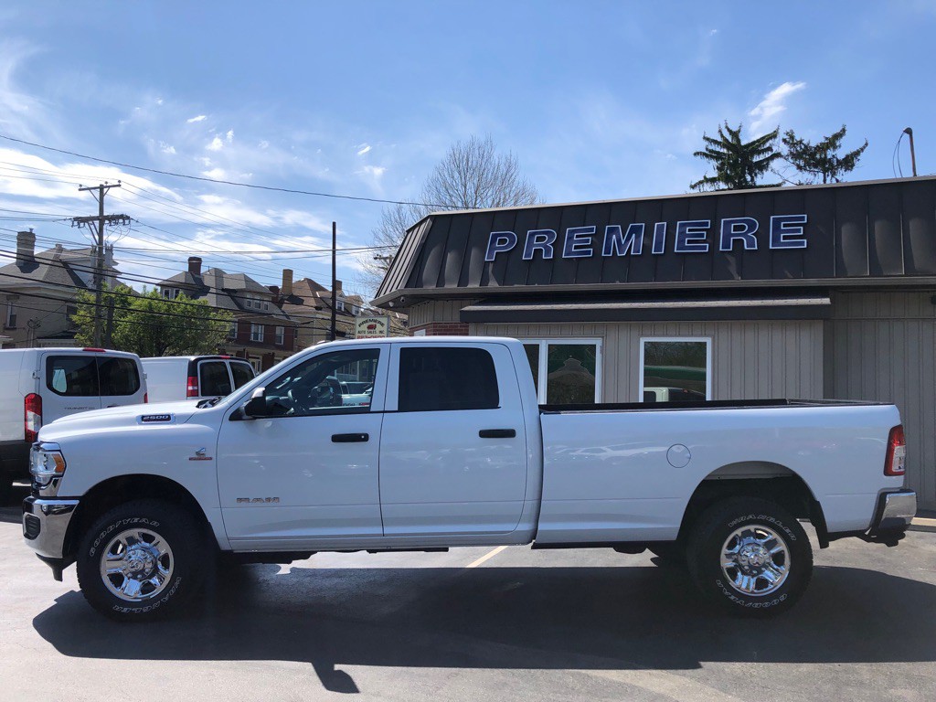 2022 RAM 2500 Image 2