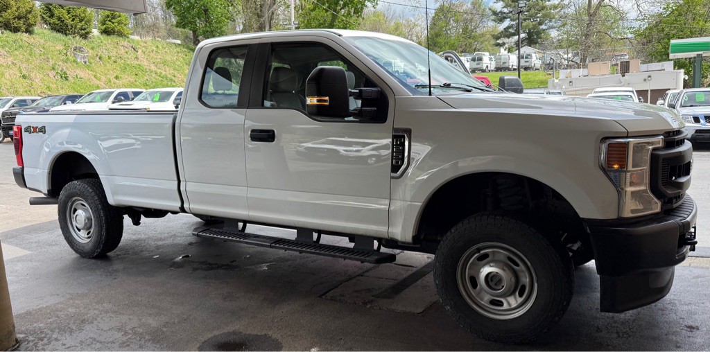 2022 Ford F-250 Image 2