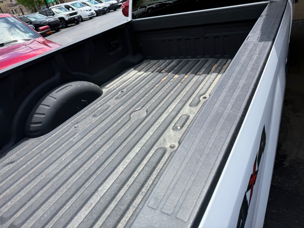 2022 Ford F-250 Image 4