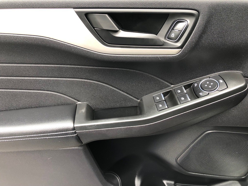 2022 Ford Escape Image 17