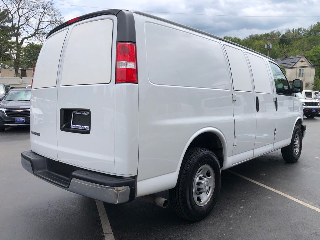 2021 Chevrolet Express Image 5
