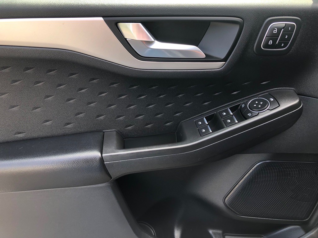 2020 Ford Escape Image 17