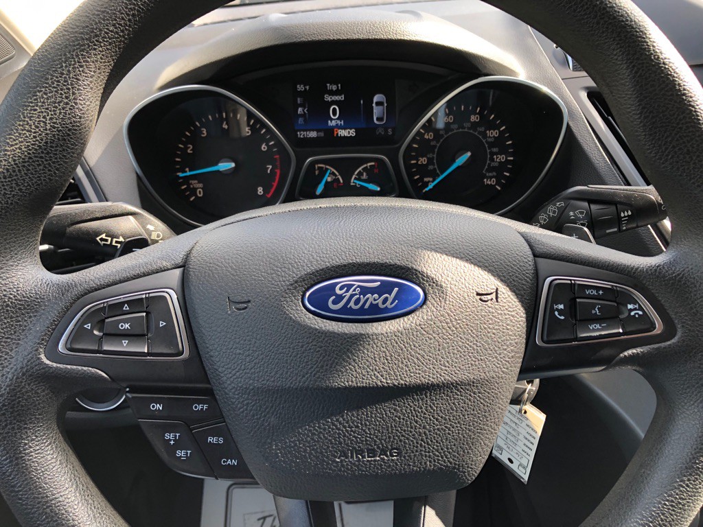 2017 Ford Escape Image 32