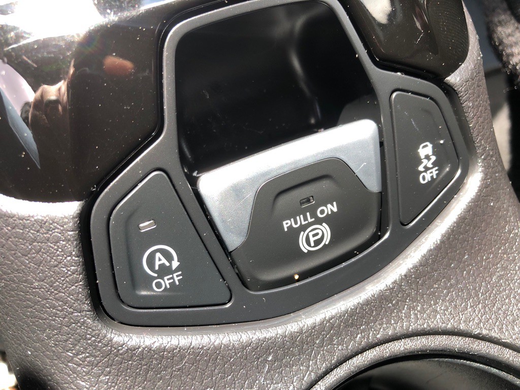 2018 Jeep Compass Image 30