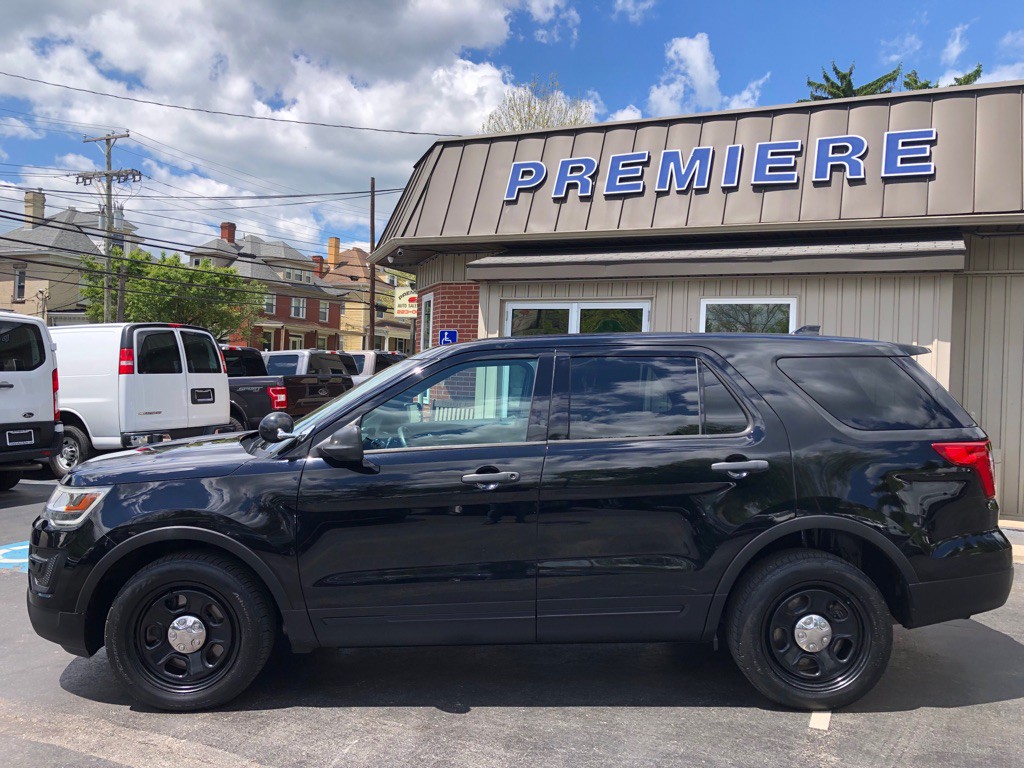 2017 Ford Explorer Image 2
