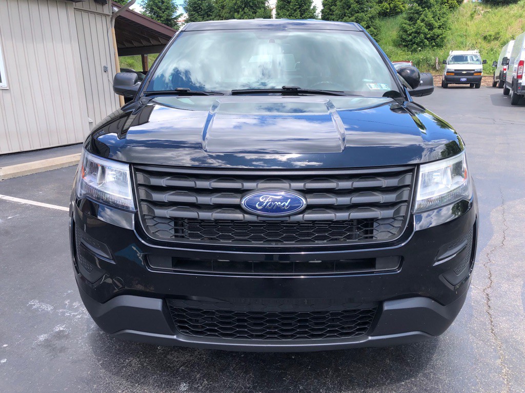 2017 Ford Explorer Image 8