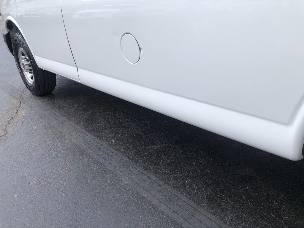 2023 GMC Savana Image 14