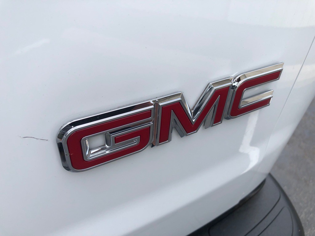 2023 GMC Savana Image 17