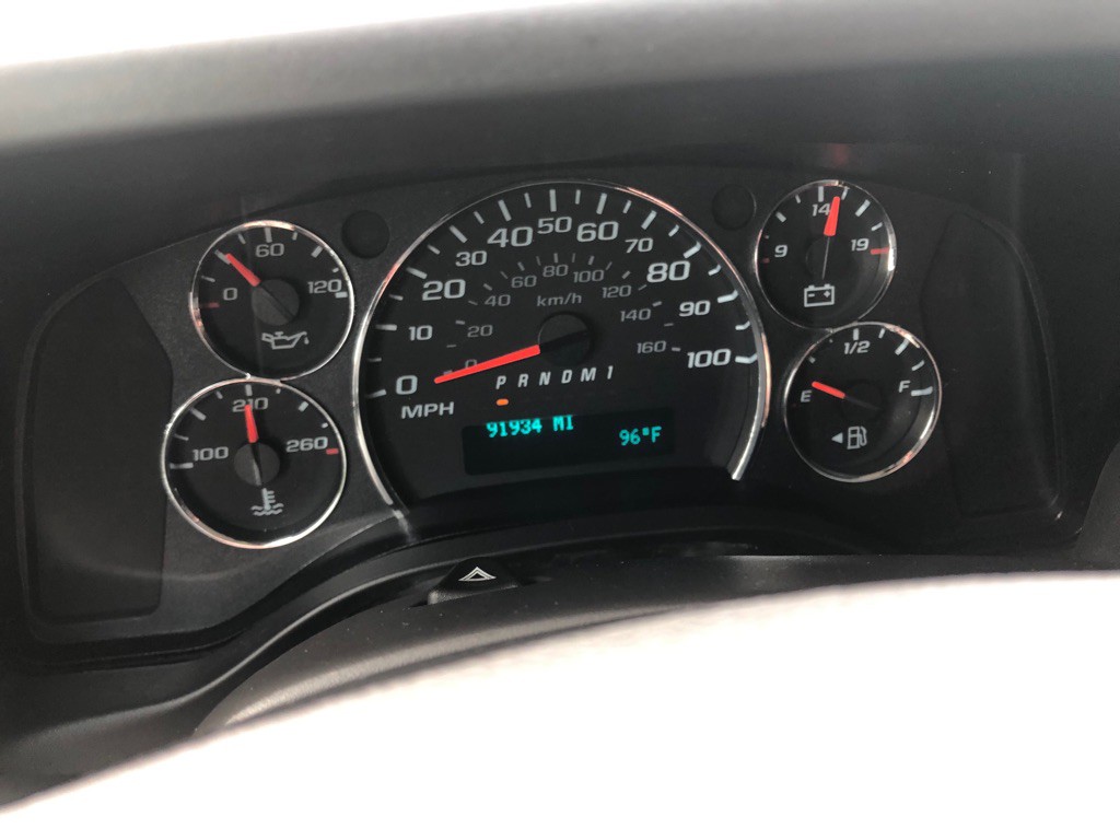 2023 GMC Savana Image 35