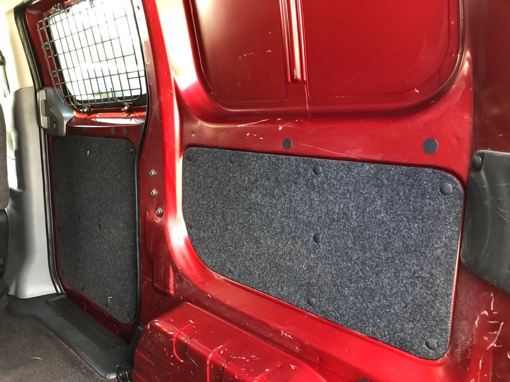 2018 Nissan NV200 Image 23