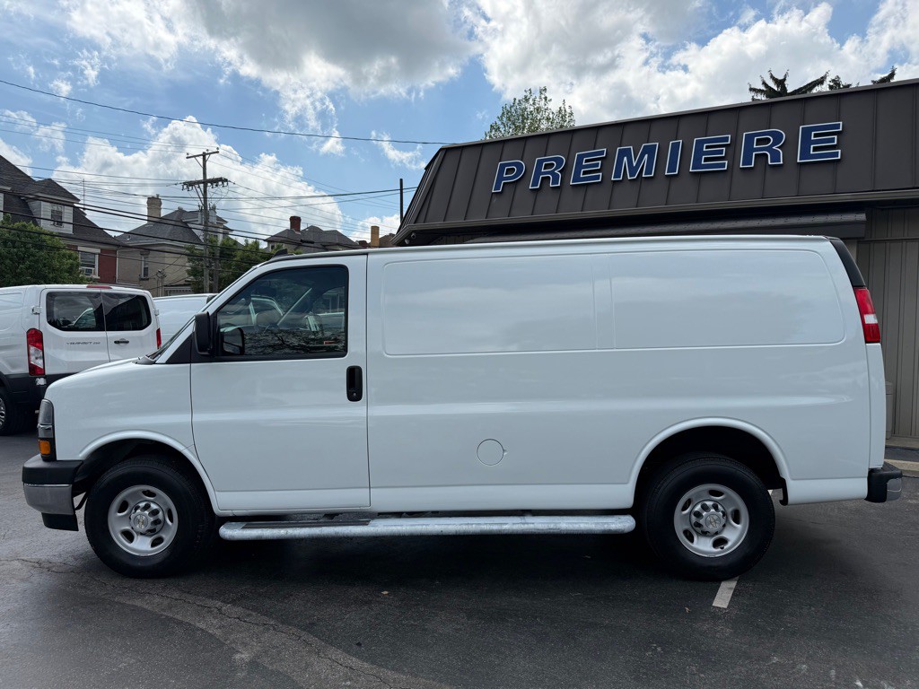 2024 Chevrolet Express Image 4