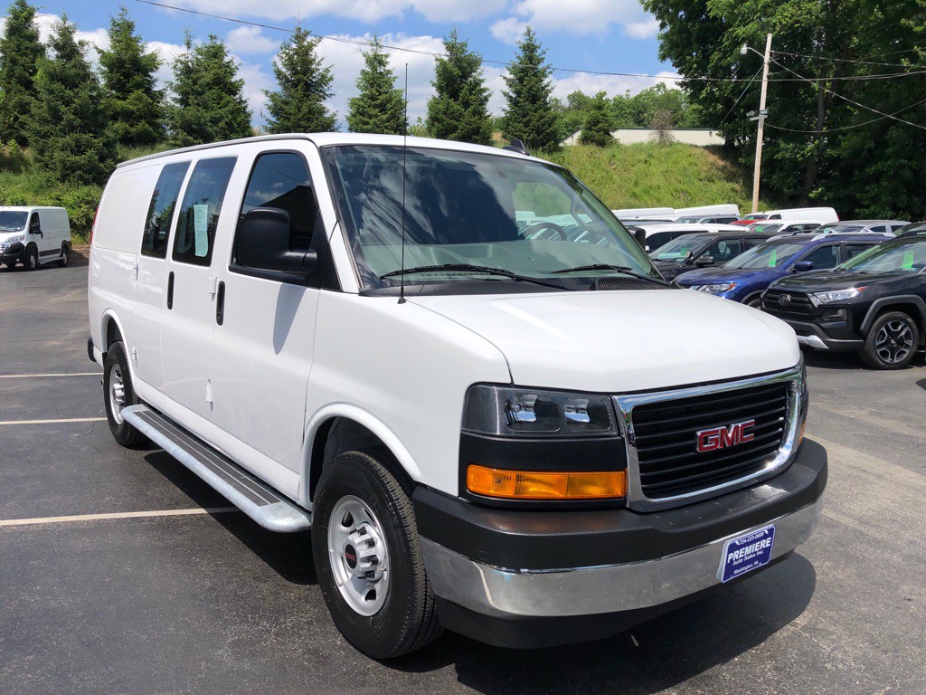 2024 GMC Savana Image 8
