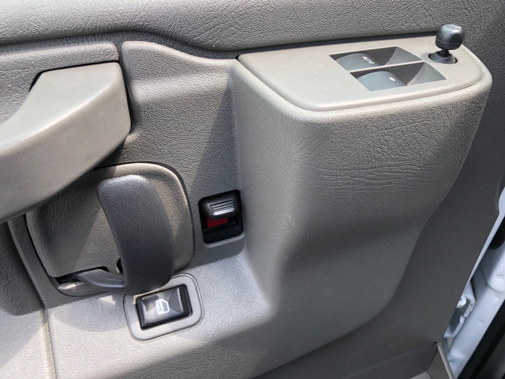 2024 GMC Savana Image 16