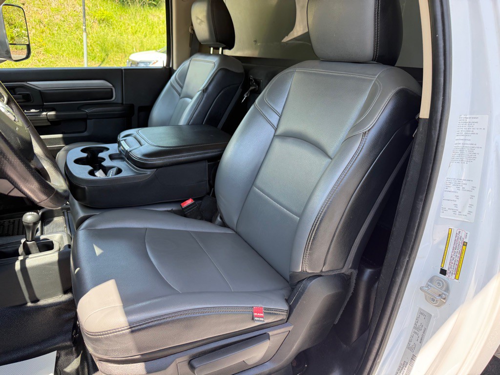2020 RAM 4500 Image 32