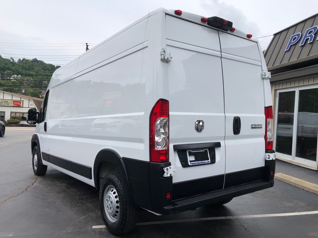 2024 RAM Promaster Image 4