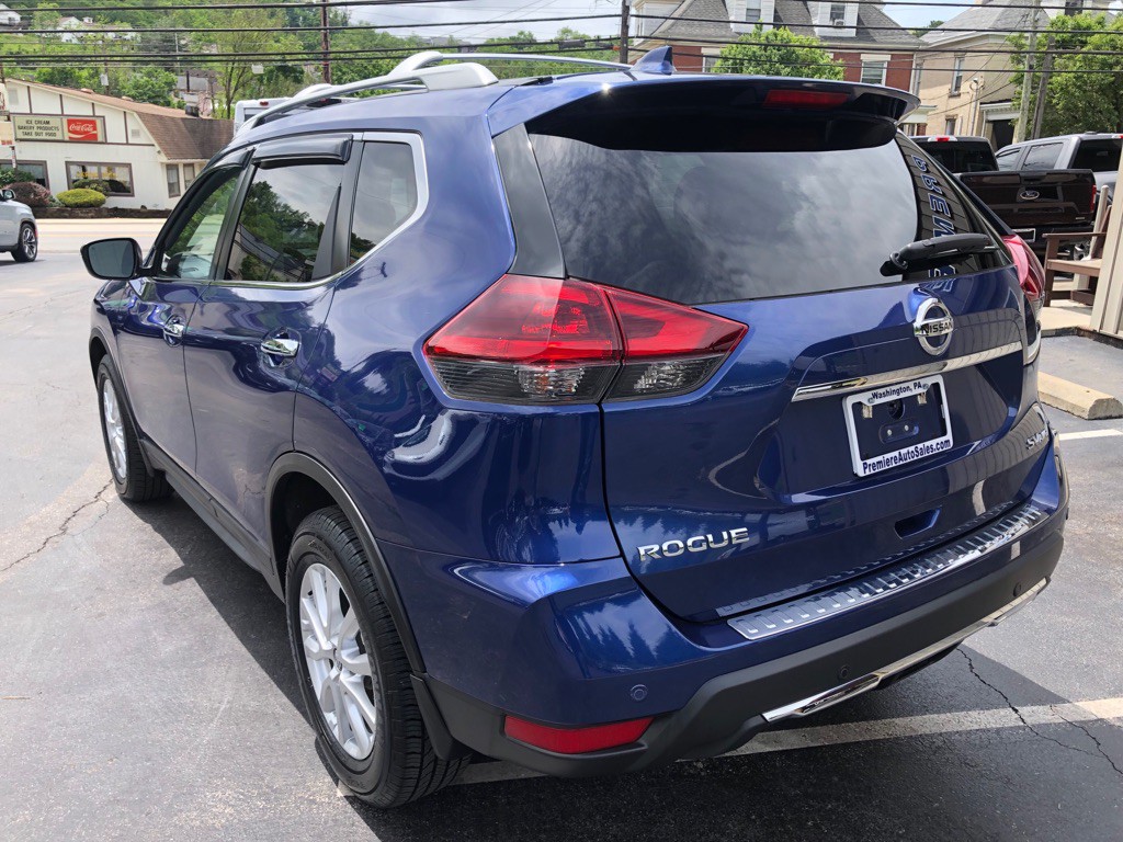 2019 Nissan Rogue Image 3