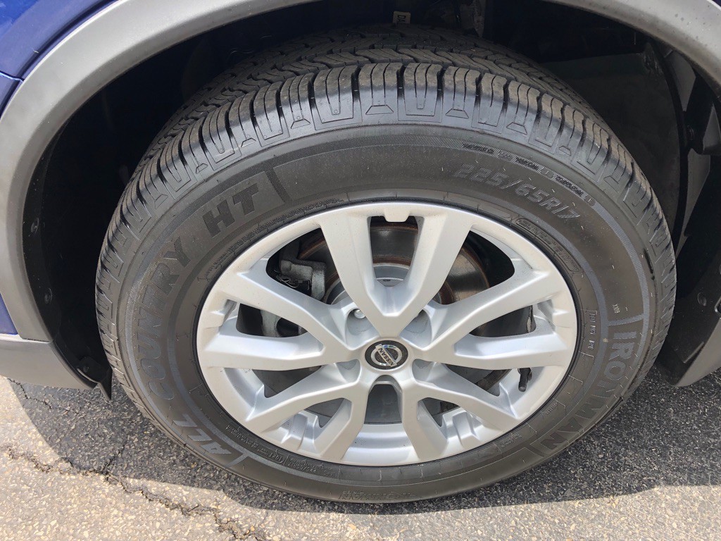 2019 Nissan Rogue Image 10