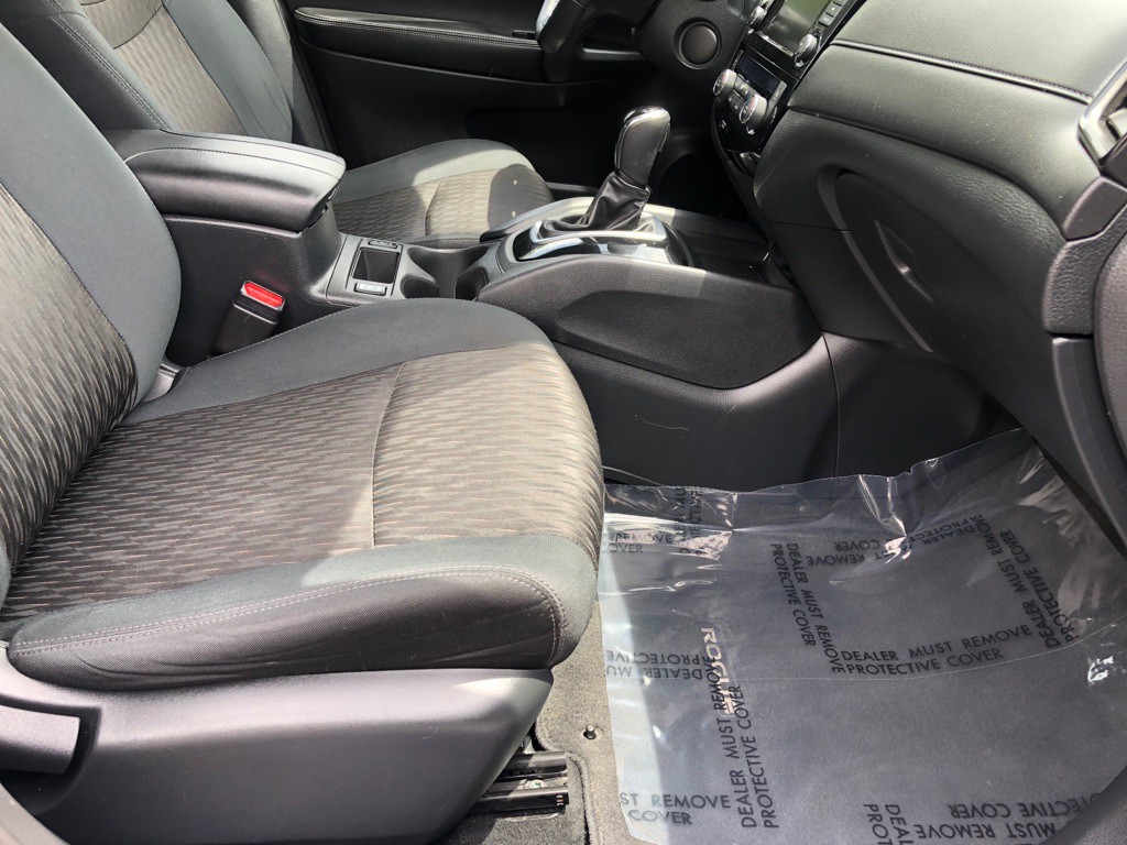 2019 Nissan Rogue Image 26