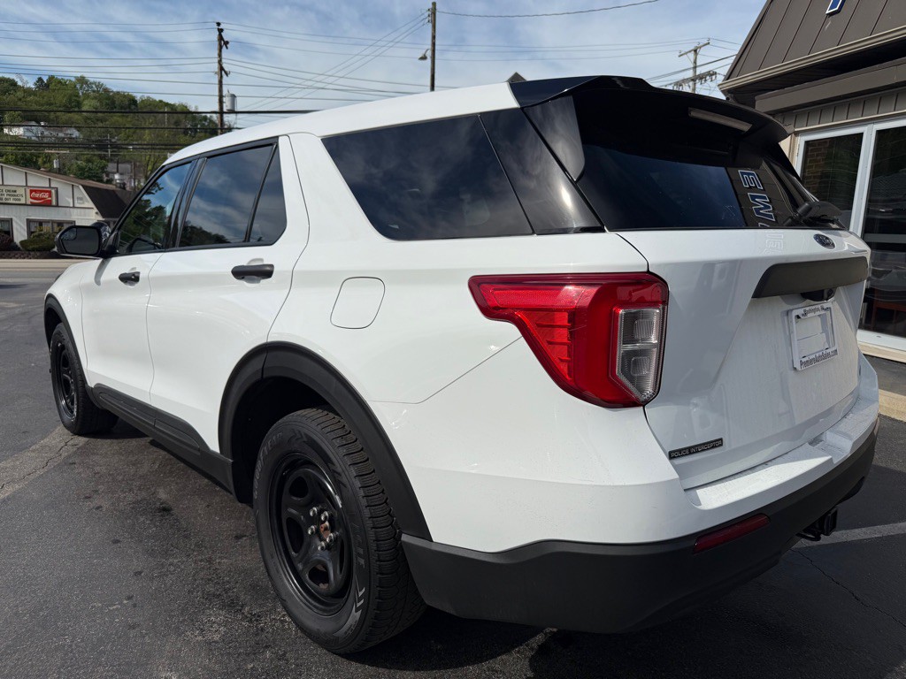 2021 Ford Explorer Image 4