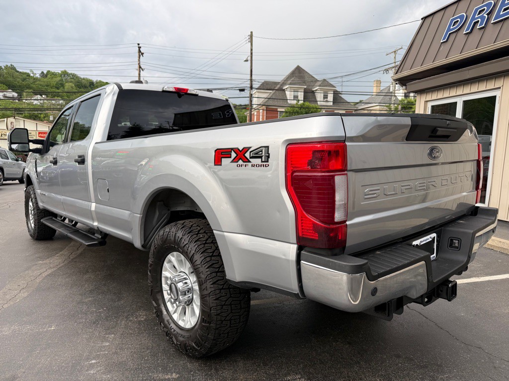 2022 Ford F-350 Image 3