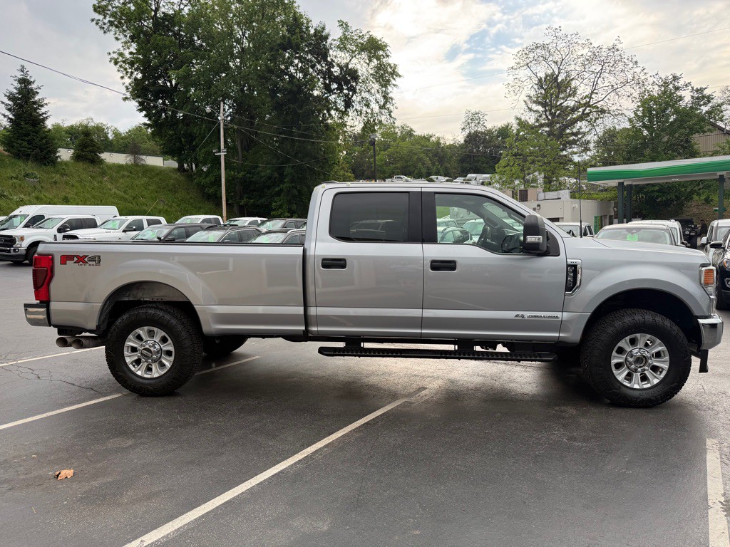 2022 Ford F-350 Image 6