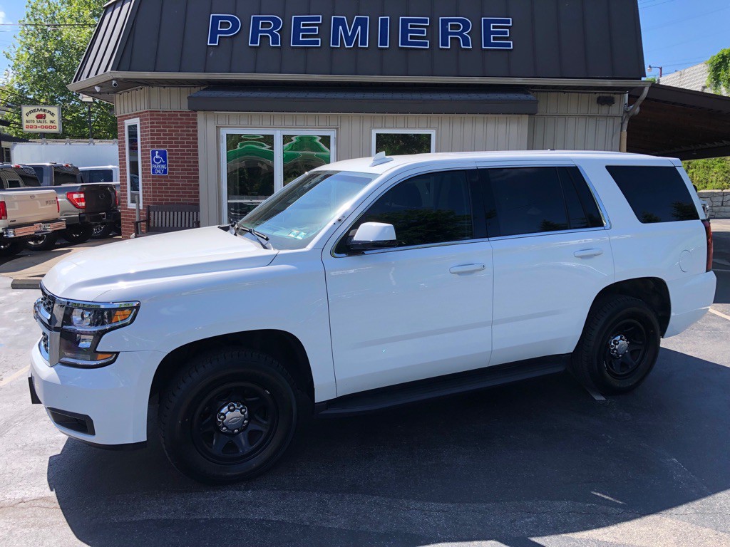 2017 Chevrolet Tahoe Image 2
