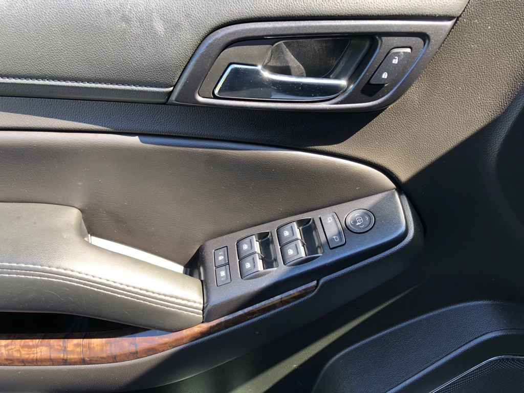 2017 Chevrolet Tahoe Image 17